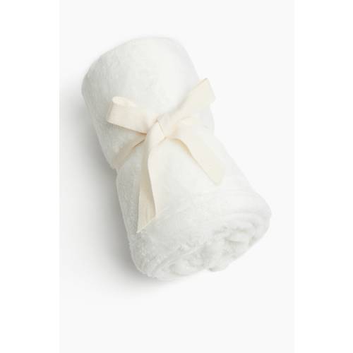 FLEECE BABY BLANKET