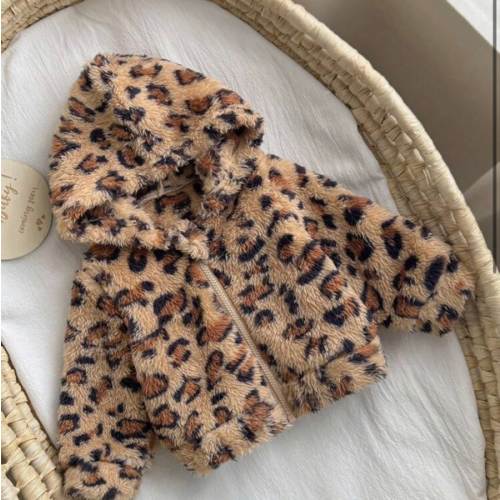 SHEIN Newborn Baby Girl Cute Solid Color Fluffy Heart Pattern Hooded Thick Jacket Coat, Autumn/Winter Leopard Print Baby Jacket Vintage Winter Baby Clothes Warm Baby Clothes Fall Baby Clothes Baby Bear Jacket | SHEIN USA