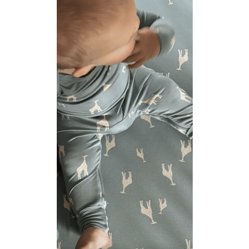 Convertible Pajama - Giraffe Moss 3-6mo