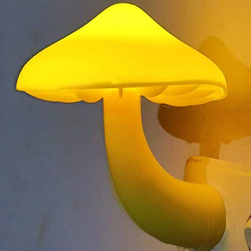AUSAYE Light Sensor LED Night Light Plug in Wall Lamp Energy Saving