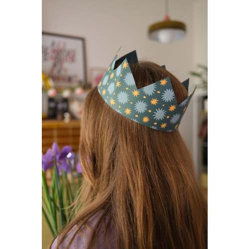 BLUE & YELLOW PAPER CROWNS