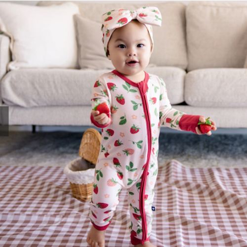 Larkspur Baby | Romper Pajamas | Convertible Footed Romper in Strawberry Fields