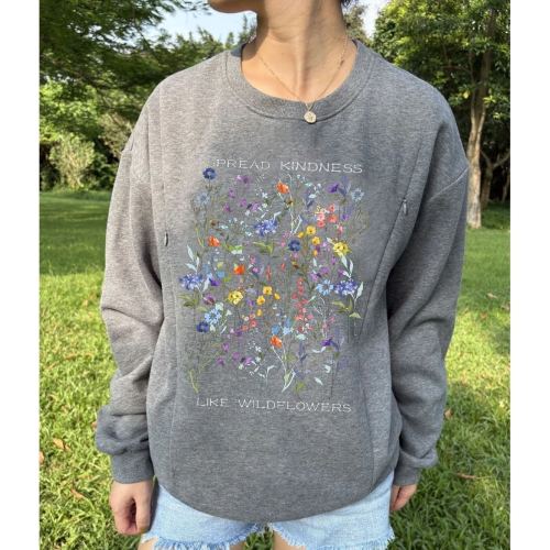 "Spread Kindness Like Wildflowers" Comfy Nursing Sweatshirt – Giftifymama
