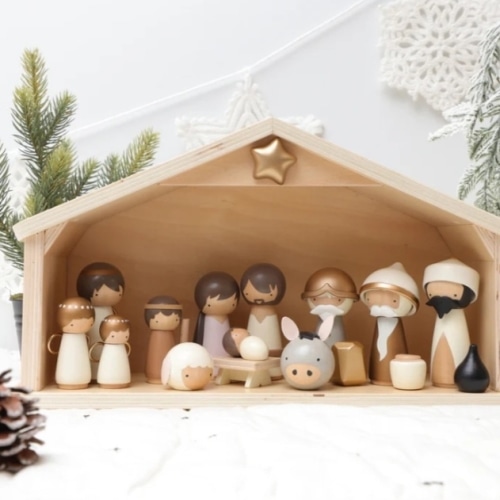 The Rescuer - Traditional Nativity Set, 17 pieces – Story of This Life