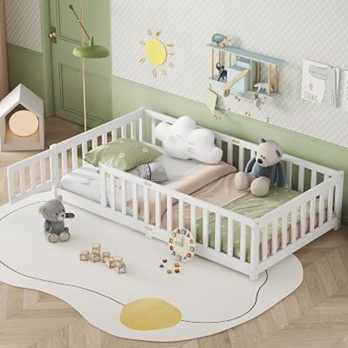 Bellemave Twin Floor Bed with Fence & Slats, Rubber Wood Montessori Floor Bed Frame with Full-Length Guardrails & Removable Door, Low Profile Montessori Bed Twin Size for Girls, Boys, White