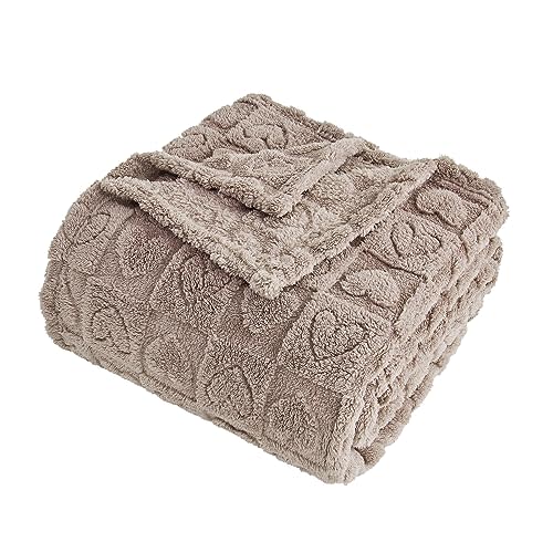 FY FIBER HOUSE Throw Blankets with Heart Checkered,Soft Warm Blankets for Lover Mom Father Gifts,Washable Lightweight Fuzzy Blanket for Couch Sofa Bed Office All Season(Camel,50"x60")