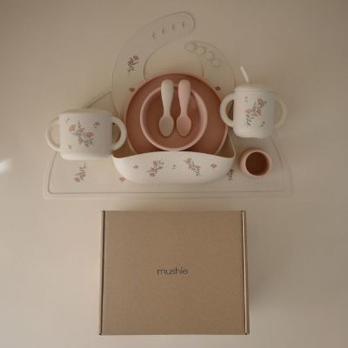 Mushie Deluxe Feeding Kit (Pink Flowers/Blush)