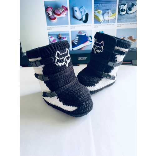 Baby motocross boots. Crochet cotton boots for motorbike. High boots biker. Size 10cm. Racing baby shoes. Newborn boots for bike.