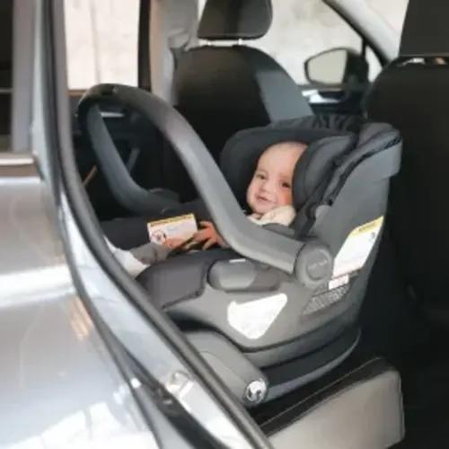 Uppababy Mesa® V3 Infant Carseat w/ base