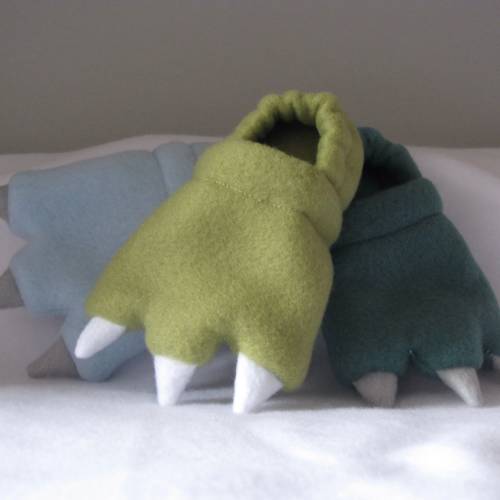 New Colors- Fleece Dinosaur Feet Baby Soft Sole Slippers- Fleece Dino, Monster and Lizard  Feet Baby Shoes