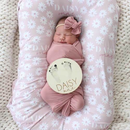 Caden Lane Personalized Swaddle Blanket - Pink Daisy