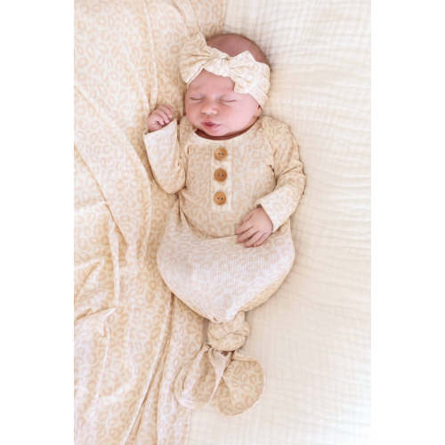 Lovely Leopard Bamboo Waffle Newborn Baby Knot Gown & Hat Set