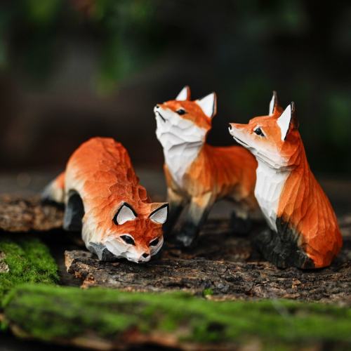 Hand-Carved Wooden Fox Figurine, Handcrafted & Painted with Detail, Rustic Forest Animal Decor, Cute Handmade Gift
