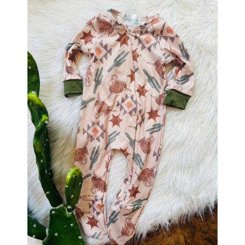 Aztec highlander baby sleeper