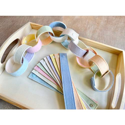 Snap Link Felt Chain | Reversible & Reusable Countdown | Fine Motor Skills, Quiet Time, Travel Fidget Toy Game, Busy Bag, Gift for Kids, OT