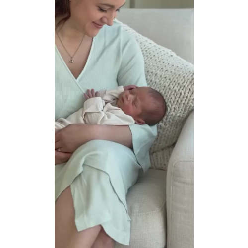 Eggshell Bamboo Waffle Newborn Baby Knot Gown & Hat Set