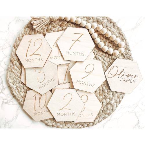 Baby Milestone Markers, Baby Monthly Milestones, Babys First Year, Monthly Photo Props, New Baby Gift, Baby Shower Gift, Baby Announcement