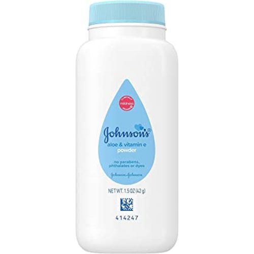 Johnson's Aloe Vitamin E Powder 1.5 oz Pack, Pure Cornstarch, 4.5 Ounce, (Pack of 3)