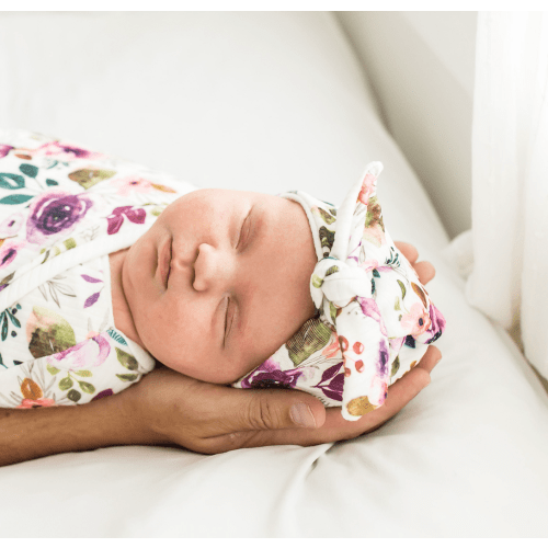 RUCHED BEANIE WITH BOW