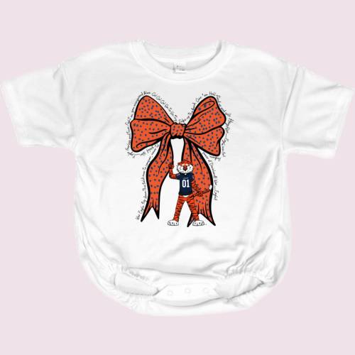 GAME DAY SEC  baggy oversized tee bubbles