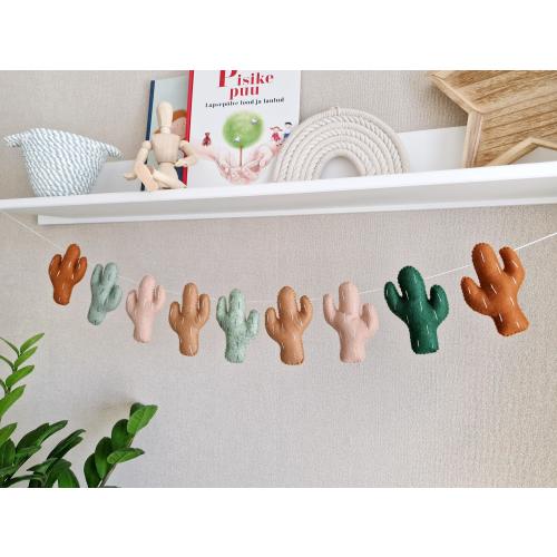 Desert nursery decor, Cactus nursery decor, Cactus garland, Nursery Wall decor, Felt garland, Cactus wall hangings