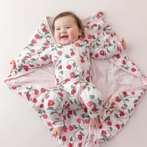 Baby Blanket in Strawberry Fields 1.0