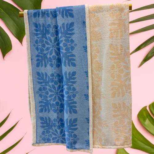 Medium: Cream Quilt Hibiscus /Blue Quilt Hibiscus Minky Blanket