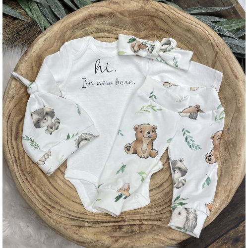 Unisex baby coming home/Gender Neutral coming home outfit/baby animal clothing/baby animals/baby clothing/Premie Baby/Baby Shower Gift