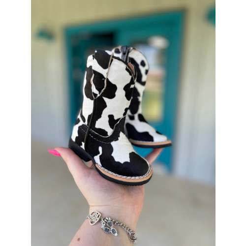 AS-IS Black Cow Tanner Mark Boots (READ DESCRIPTION) – Bella-Breez Boutique