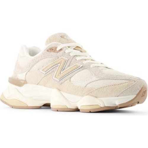 Gender Inclusive 9060 Sneaker, 7 Women's / 5.5 Men's