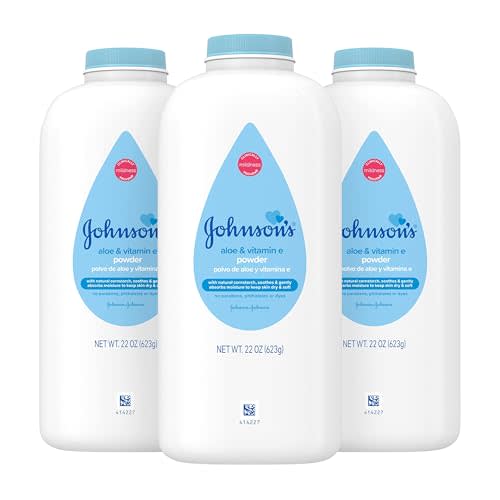 Johnson's Baby Powder with Naturally Derived Cornstarch, Aloe & Vitamin E for Delicate Skin, Hypoallergenic, Free of Parabens, Phthalates & Dyes for Gentle Baby Skin Care, 22 oz, 3 Pack