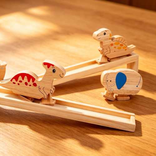 Handmade wooden walking animal toys, self-propelled toys with ramps, children's downhill building blocks, decorative items for nursery rooms
