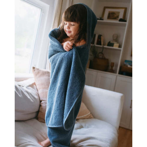 The Ribbed Hooded Towel + Bath Mitt  / Slate