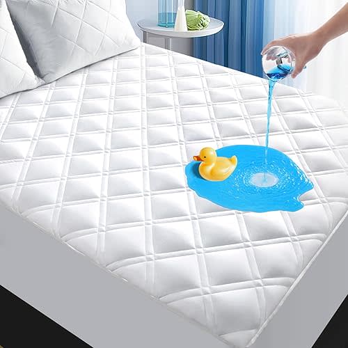 Padded Queen Mattress Protector, Breathable Waterproof Mattress Pad Cover Fitted Deep Pocket 8"-21", Soft Noiseless Mattress Cover Washable Cooling for Home Hotel Bedroom, White