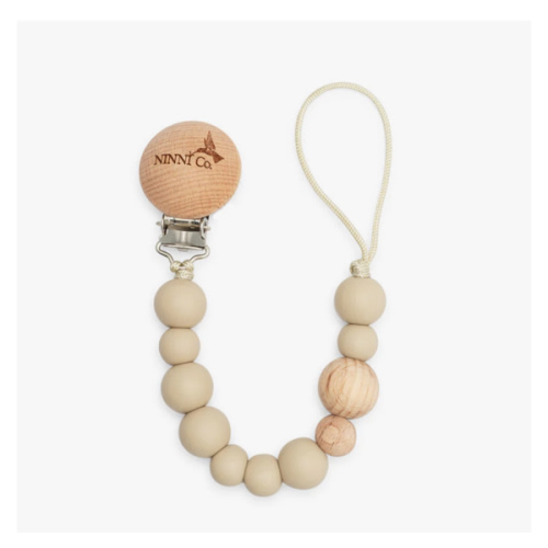 Ninni Co. Toffee Brown Pacifier Clip