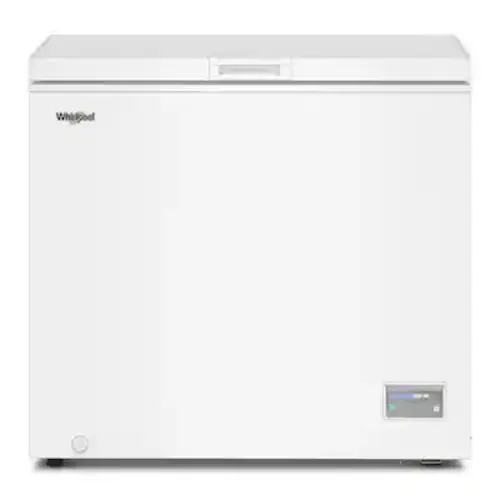 Whirlpool - 7 cu. ft. Chest Freezer with 1 Storage Basket - White
