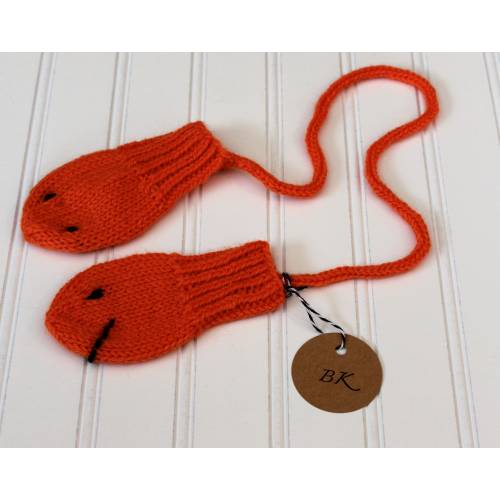 Goldfish Baby/Toddler Thumbless/Seamless Mittens/Orange Merino