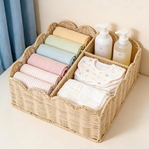 Rattan Divided Scalloped Basket,Wicker Diaper Caddy Scalloped Baske,Woven Natural Basket with 4 Dividers,Suitable for Baby Rooms, Bathrooms, Bedrooms (Rattan)