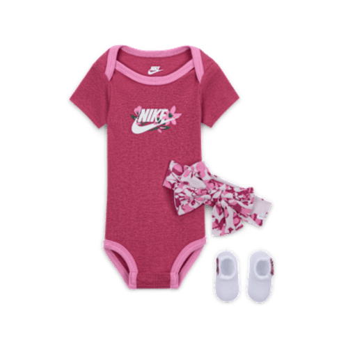 Nike Baby (0-9M) 3-Piece Printed Club Boxed Set