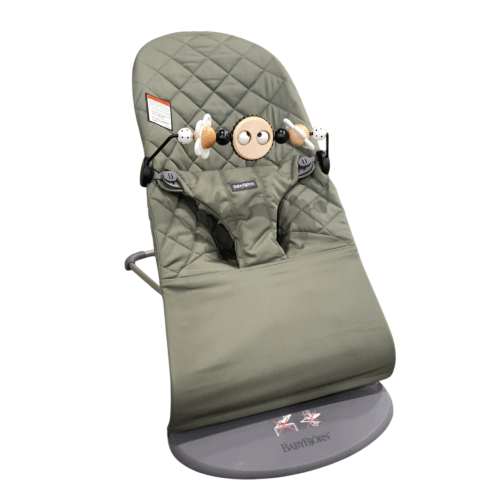 BabyBjorn Bouncer Bliss Bundle With Toy Bar, Dark Gray Frame, Googly Eyes Black and White, Dark Green Woven Classic Quilt