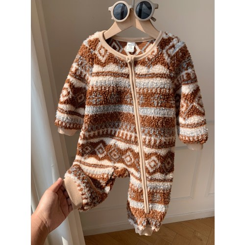 SHEIN Baby Boy Pattern Knitted Soft Round Neck Long Sleeve Jumpsuit Versatile Comfortable