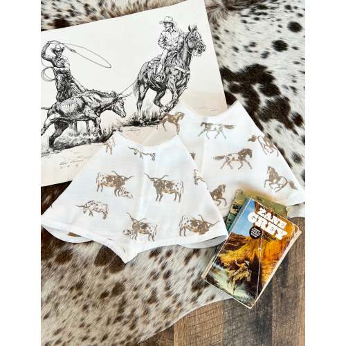 Forever Cowboys Heart Bibs Set