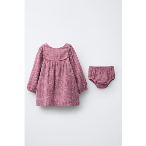 FLORAL TEXTURED DRESS AND BLOOMERS - Dark pink | ZARA United States