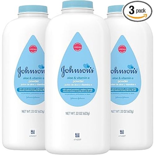 Johnson's Baby Powder with Naturally Derived Cornstarch, Aloe & Vitamin E., Hypoallergenic, No Added Parabens & Dyes for Gentle Baby Skin Care, 22 oz, Baby Essentials, 3 Pack