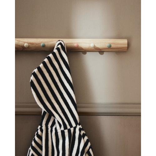 KIDS’ MULTICOLOR WALL COAT RACK