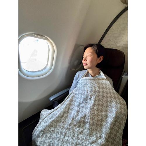 Feed Anywhere Nursing Cover - Houndstooth – Live Milk Love