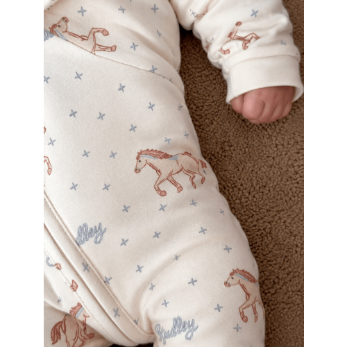 Rodeo Show // Growsuit – Studley