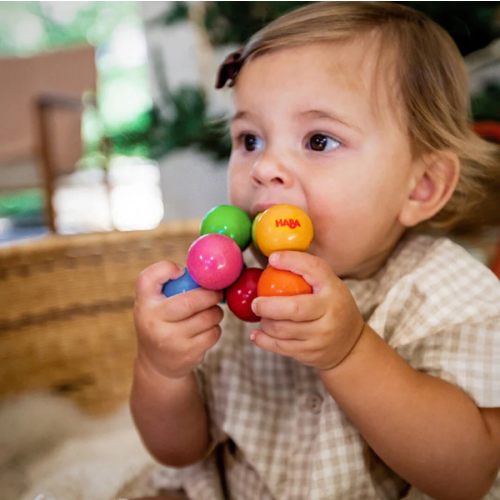 Wooden beads clutching toy