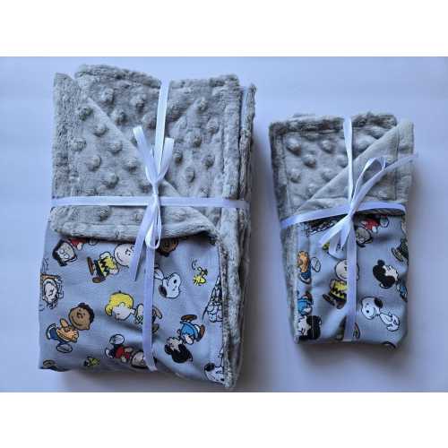Snoopy Charlie Brown Peanuts Gang minky fleece cotton baby blanket 26"x28"with matching burp cloth 12"x17"