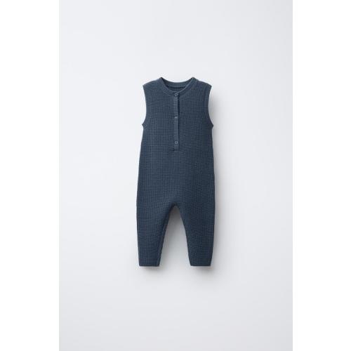 SQUIRREL LABEL KNIT LONG OVERALLS - Blue | ZARA United States